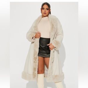 Fashion nova curve trench coat with fur trim